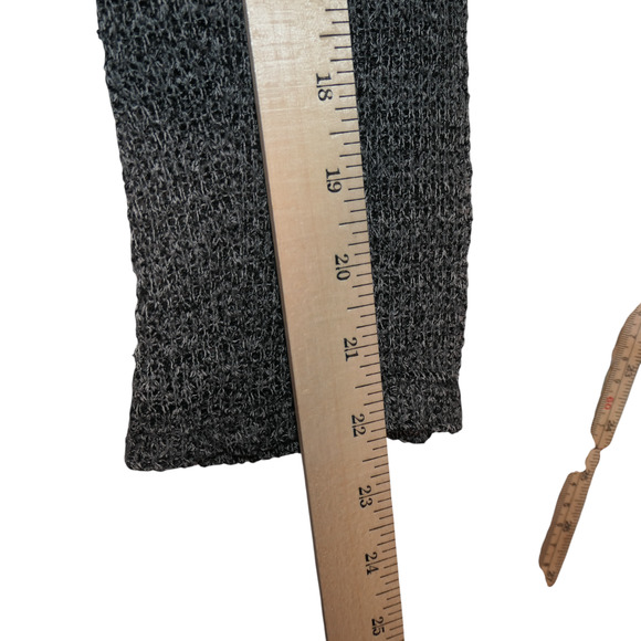 BKE Buckle Sheer Tunic Sweater Womens Large Gray Ruffle Bottom Light Beachy - Picture 9 of 11